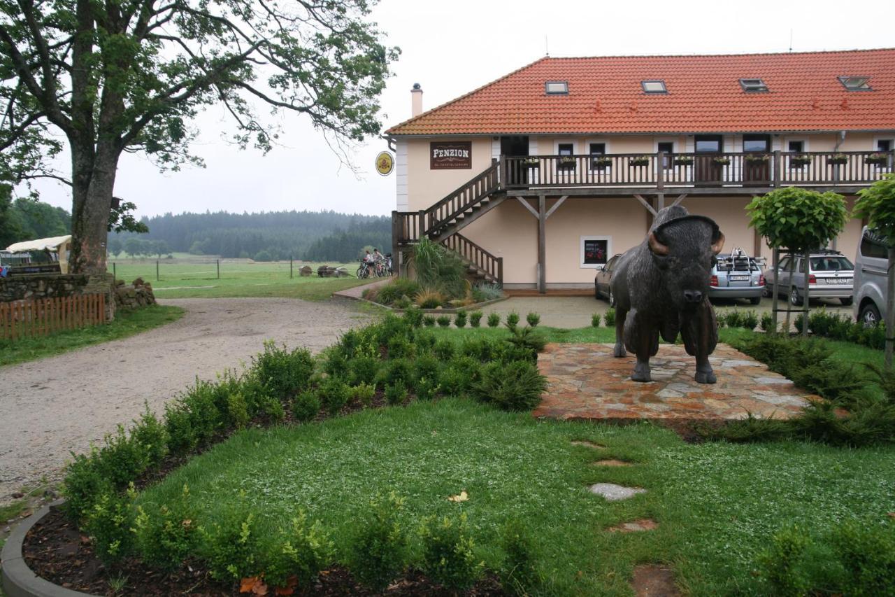 Hotel Bison Ranch Roznov Exterior foto